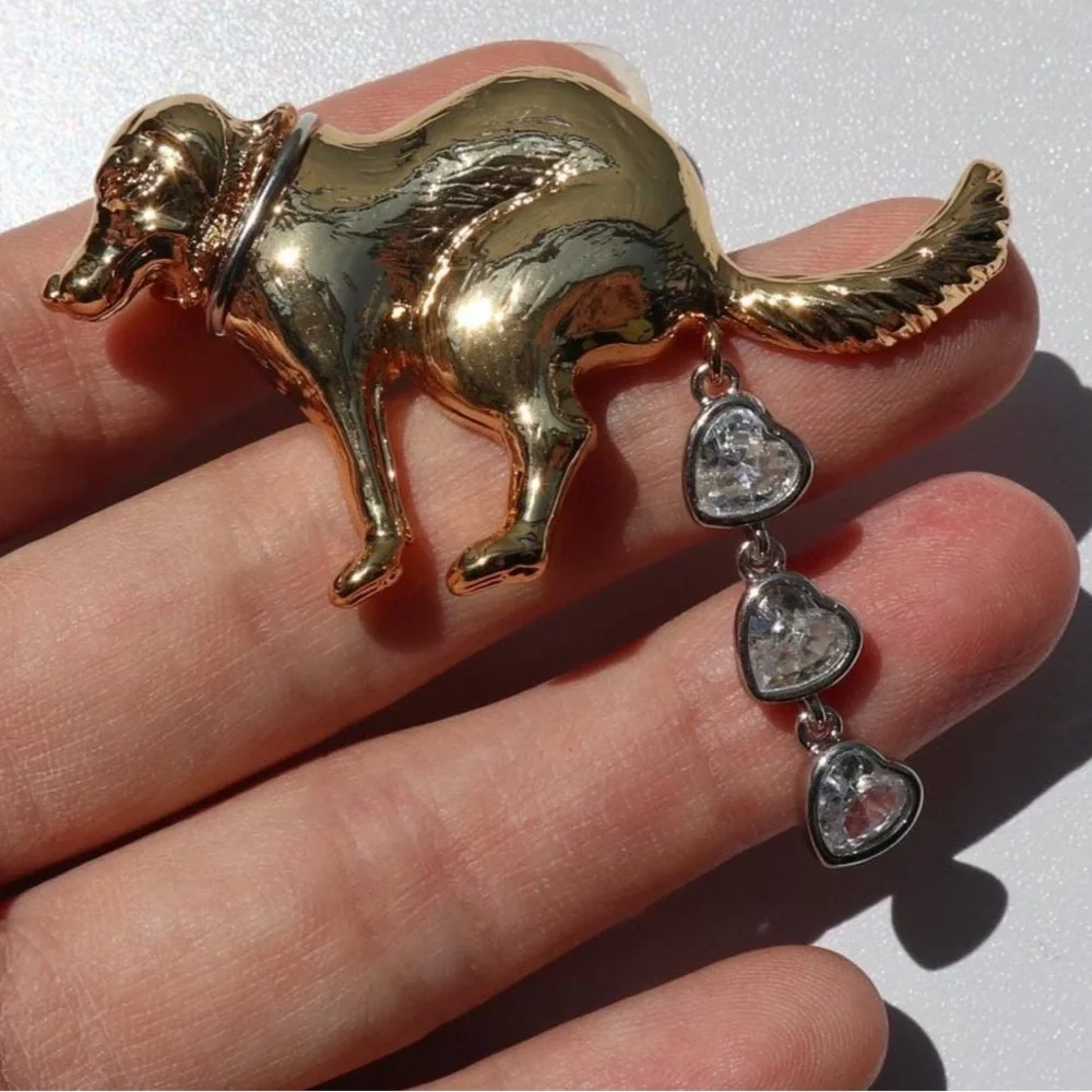 Dog Drama Brooch: Gold Pooping Dog Pin - Zircon Accent - Picture 5 of 10